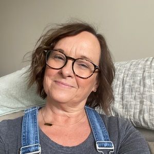 Meet your Posher, Lori